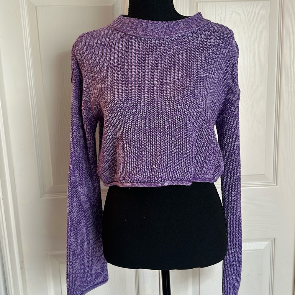 Sweater crop top